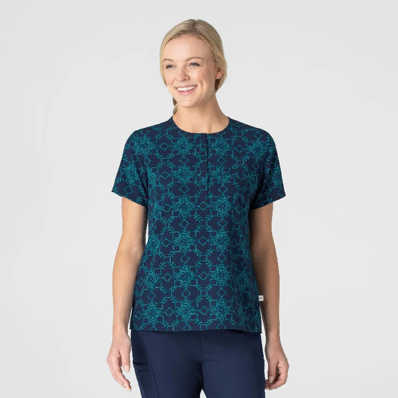 Women's Round Neck Tuck-In Print Scrub Top - Snow Summit